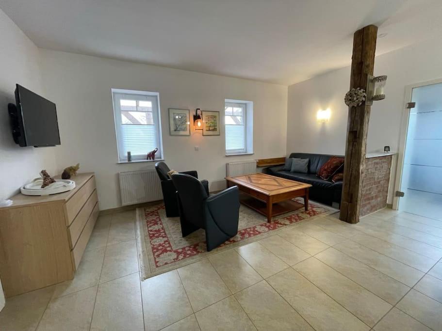 Charmante Ferienwohnung In Idyllischer Lage ยีเวอ ภายนอก รูปภาพ