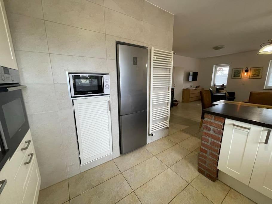 Charmante Ferienwohnung In Idyllischer Lage ยีเวอ ภายนอก รูปภาพ